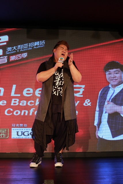 5b 《中国好声音》学员李安Leon Lee载誉归来 歌迷热情欢迎