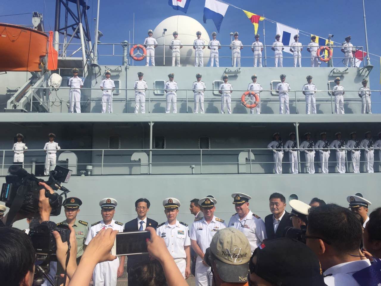 5 4 中国海军郑和航近日完成对悉尼的友好访问
